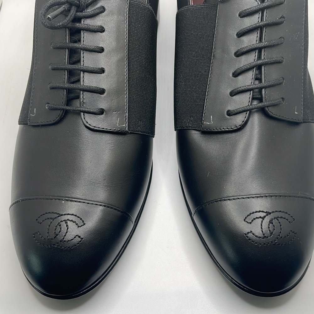 CHANEL Uniform Lace-up Oxfords - Picture 5 of 15